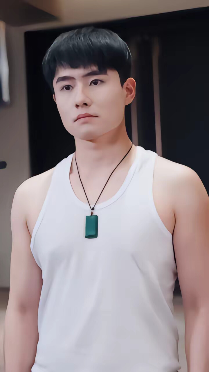 《业绩不达标！老板要和我谈恋爱》剧照