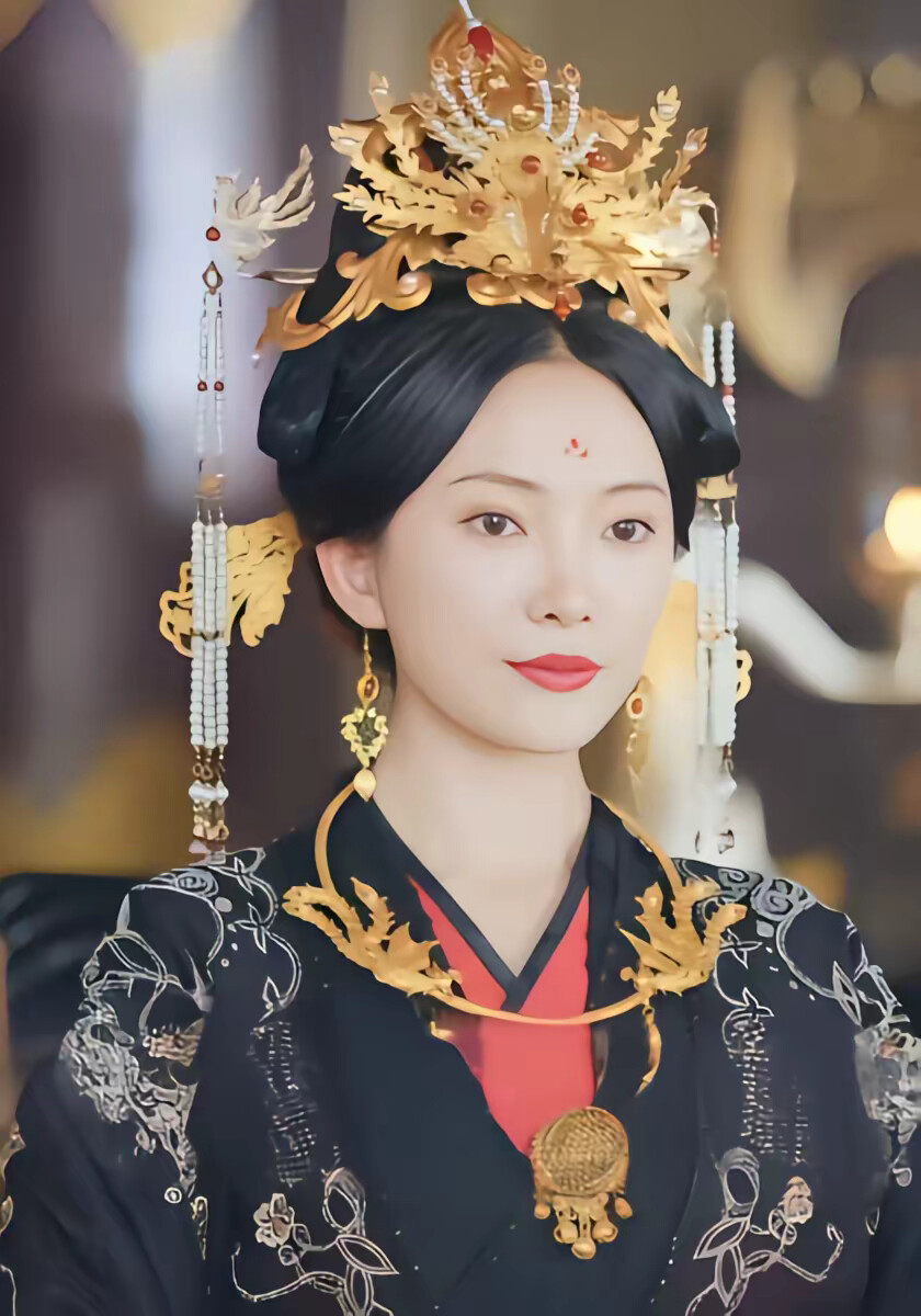 《皇帝不要脸偷听熊孩子心声》剧照