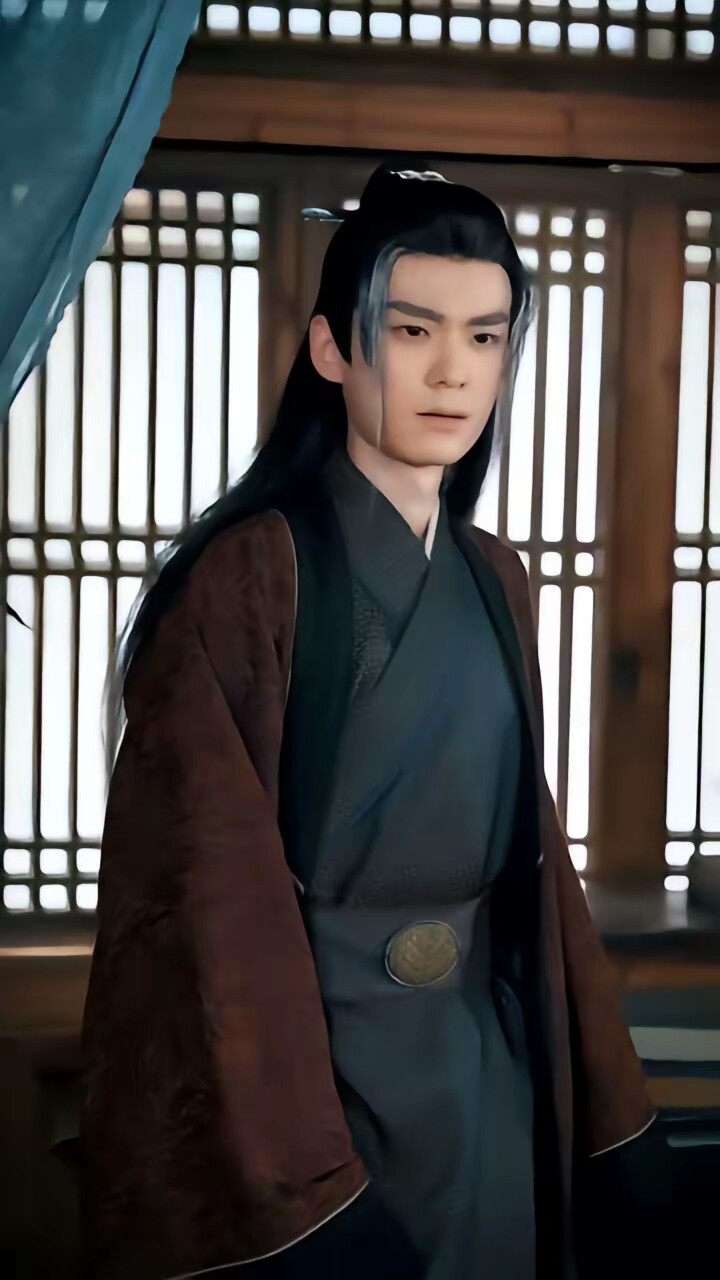 《幼崽被找回，魔尊亲爹一心洗奶瓶》剧照