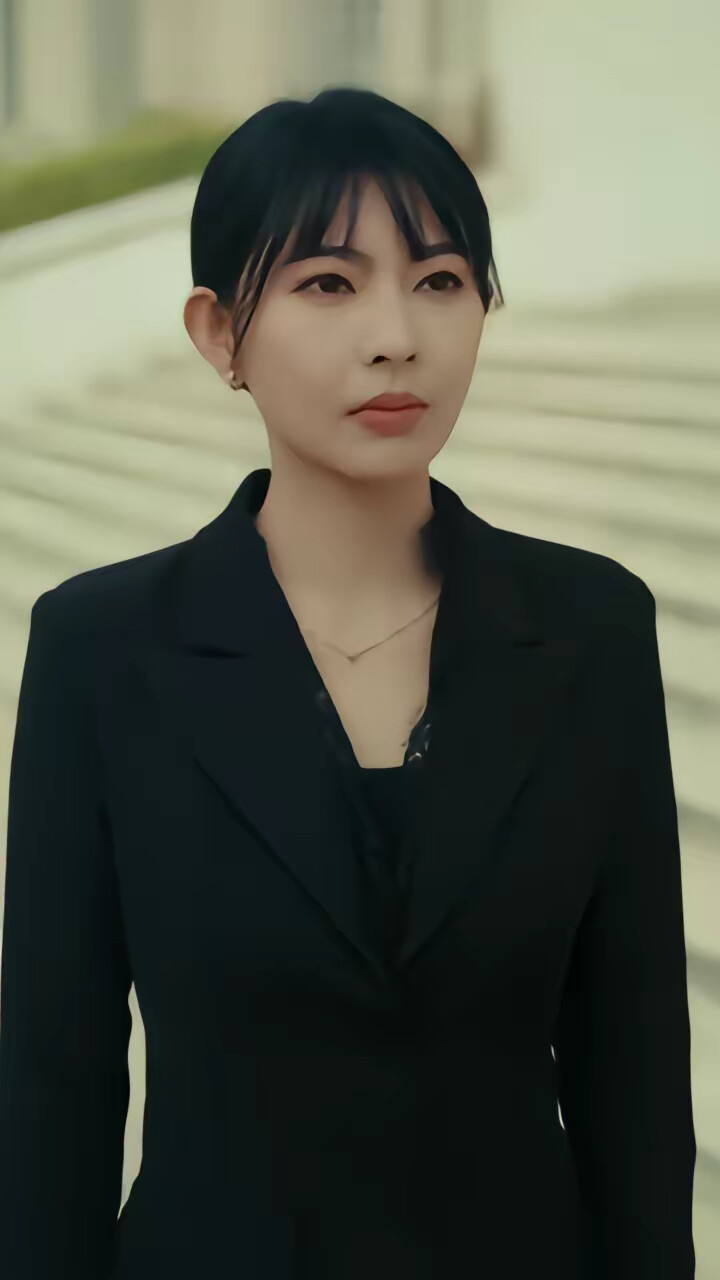 《长夜将明暗既白》剧照