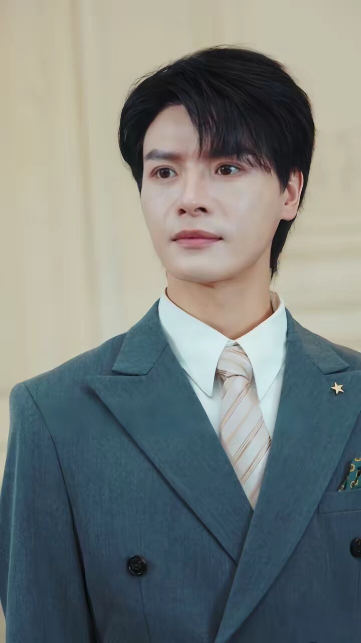 《玄门小祖宗下山全家抱大腿》剧照