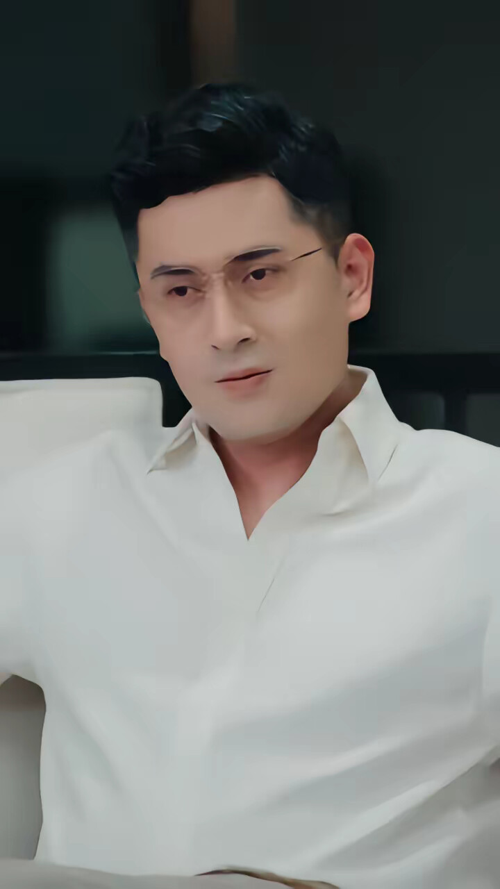 《穿书之炮灰变成福星小狼崽》剧照