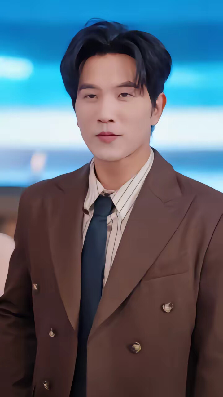 《我的干爹是外星大佬》剧照