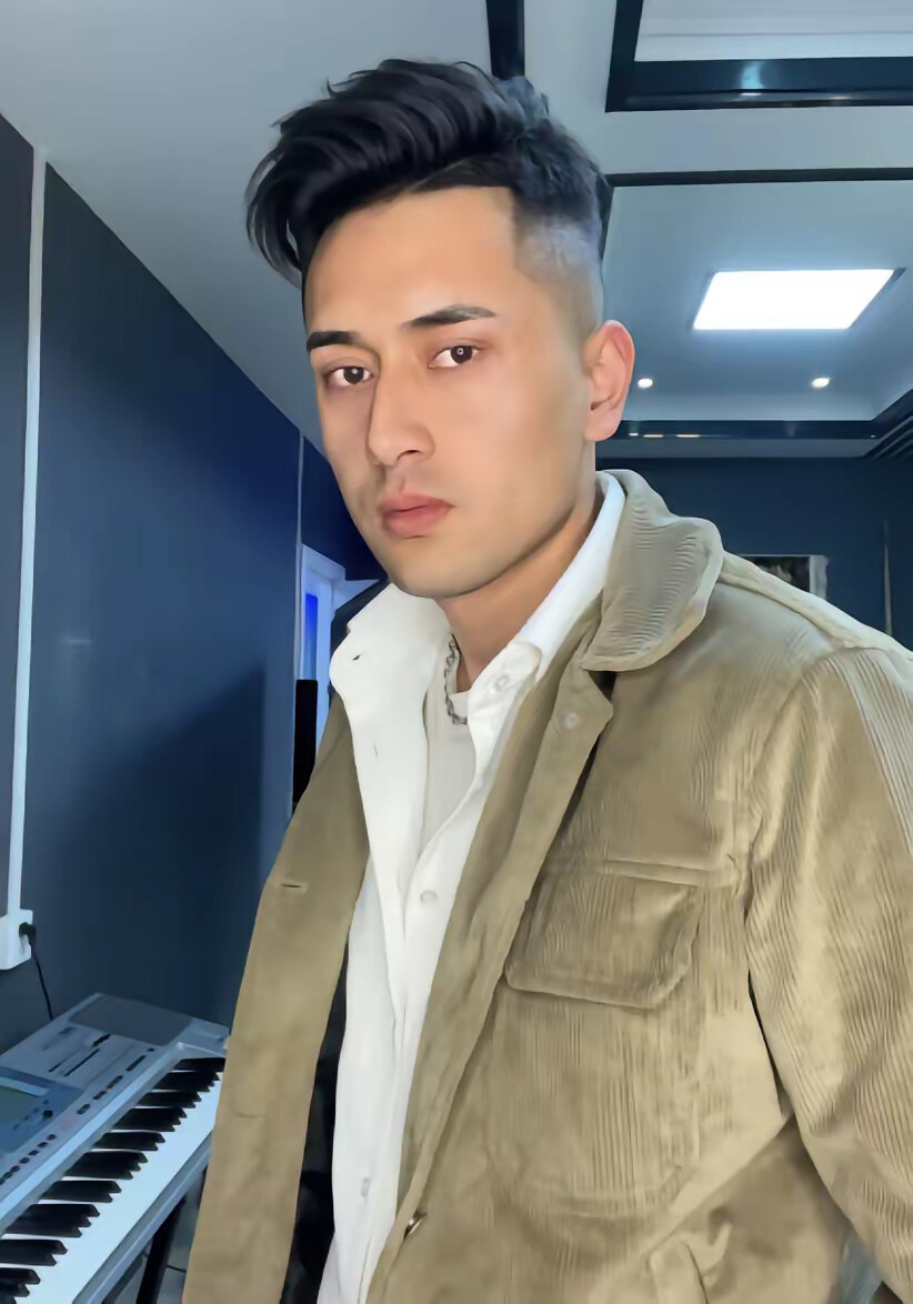 《穿书之炮灰变成福星小狼崽》剧照