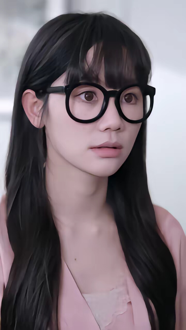 《余烬中的玫瑰》剧照