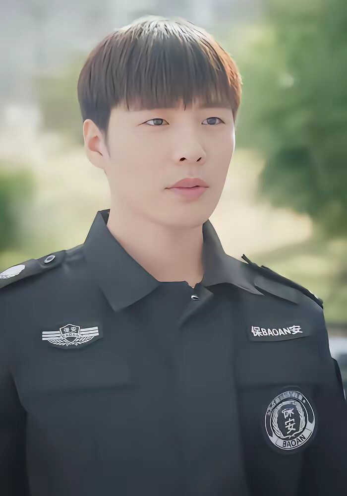 《文娱教父我的赘婿人设塌房了》剧照