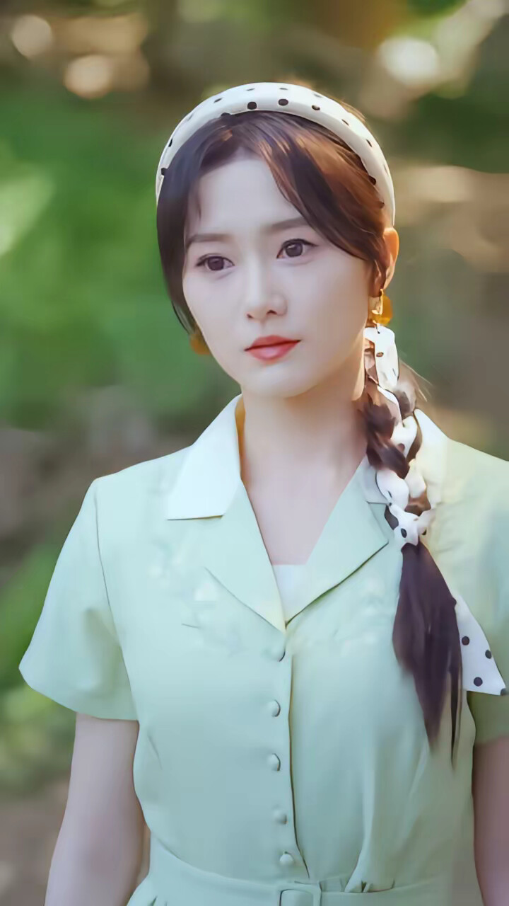 《八零捡个老公是院长》剧照