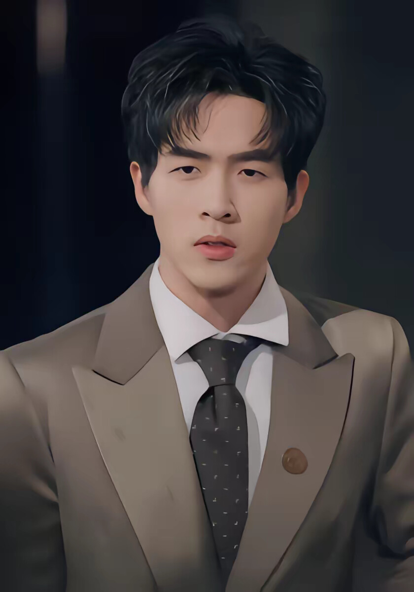 《天降女帝，她十分拽》剧照