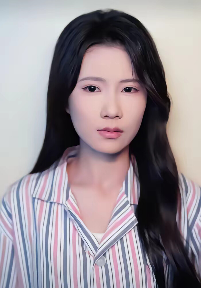 《面具之下的他》剧照