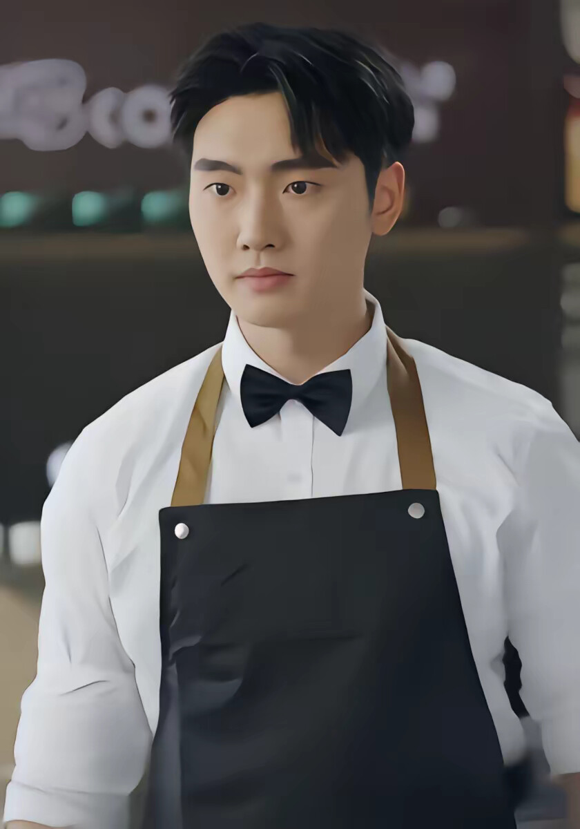 《高冷大小姐，但是顶级恋爱脑》剧照