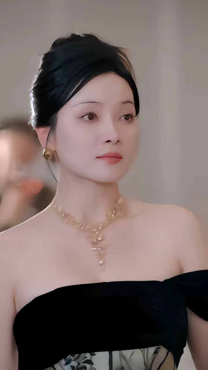 《商业教母归来！前夫给我听话》剧照