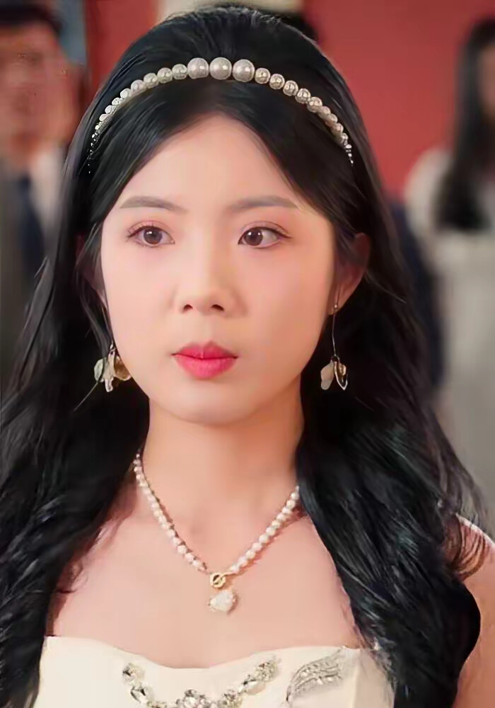 《娇藏蔷薇》剧照