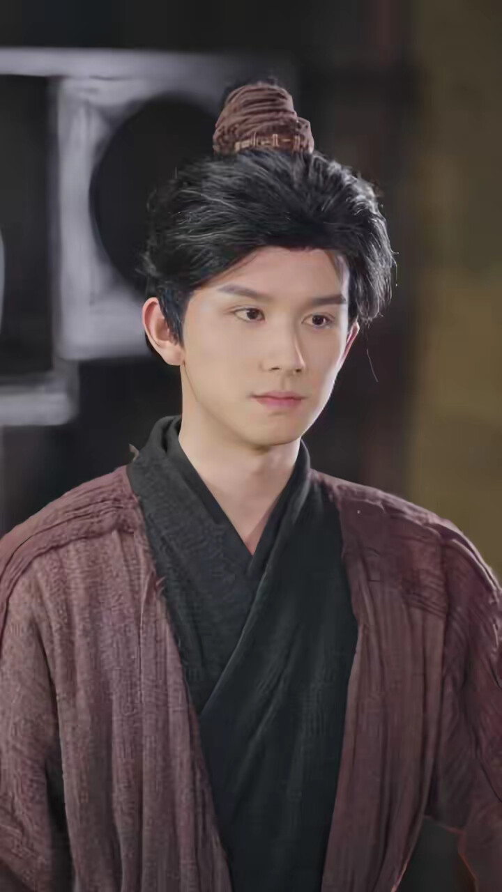 《分家住破屋，不，我银子都花不完》剧照