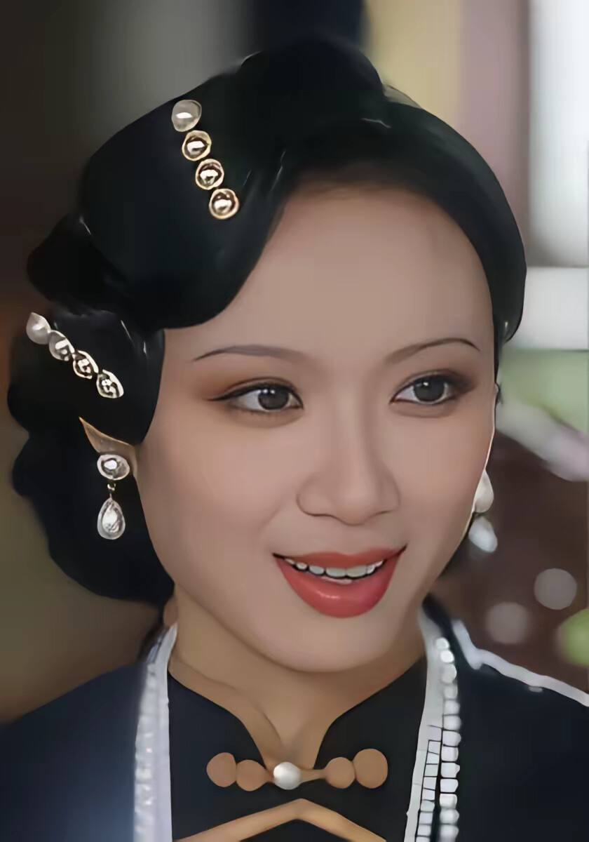 《夜色缠枝》剧照