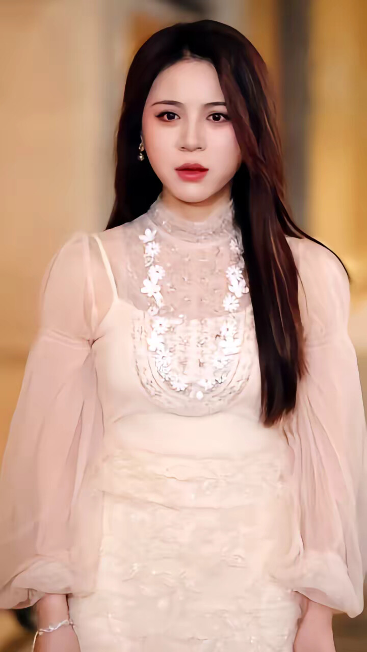 《我长生不老，英雄救美被曝光了》剧照