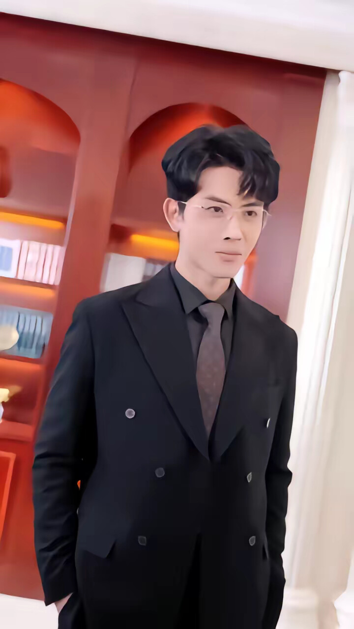 《离婚后，我被渣男的哥哥宠上天》剧照