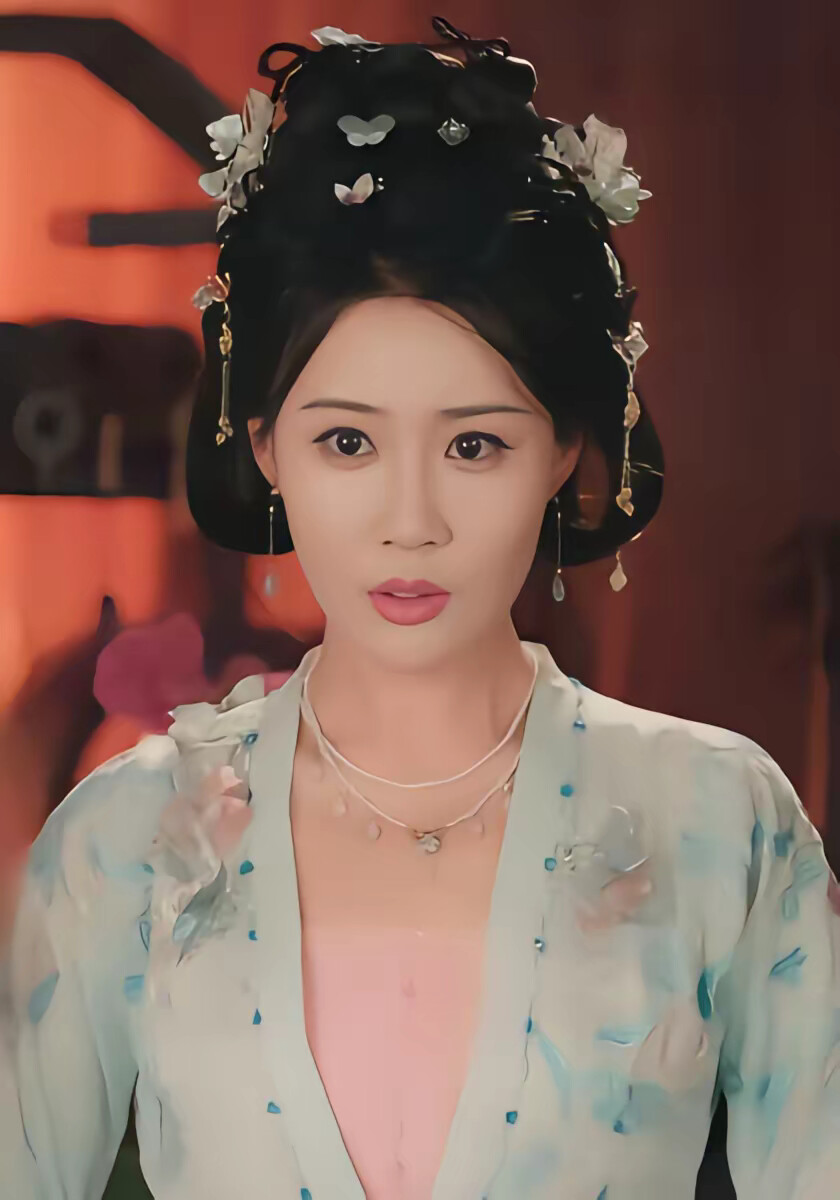 《和闺蜜一起穿到冷宫后我躺赢了》剧照