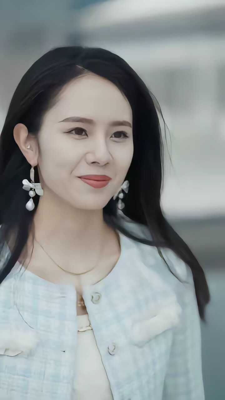 《变身后我闪婚惊艳全球》剧照