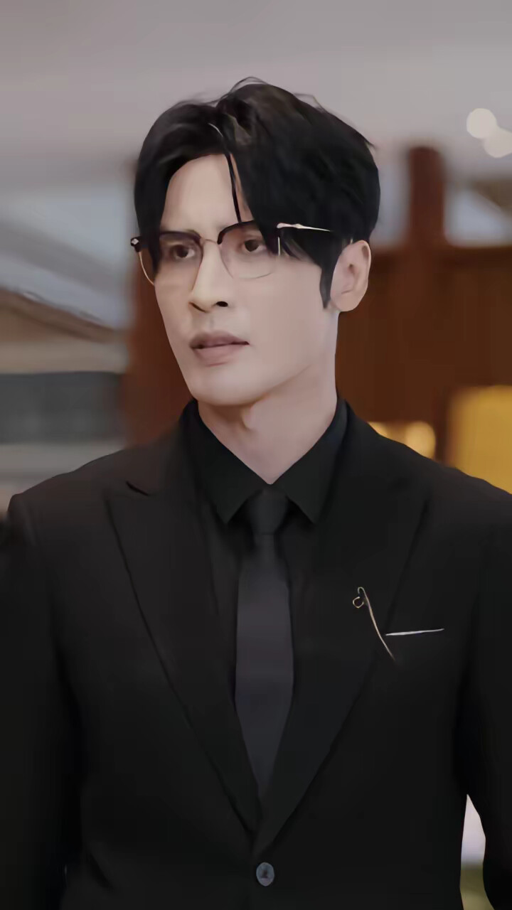 《打开锦囊后全家都不正常了》剧照