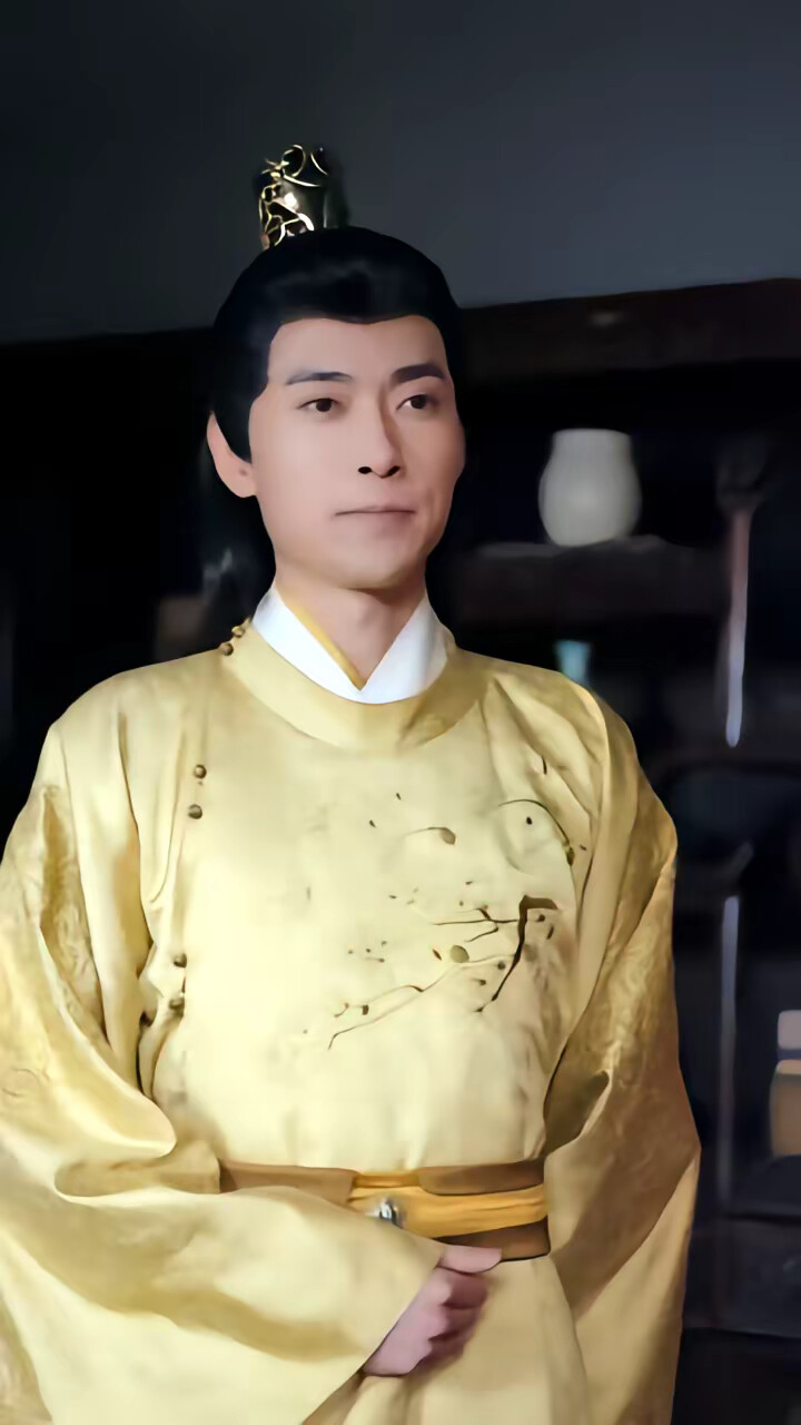 《奶团被找回，绝嗣皇室抢着宠》剧照