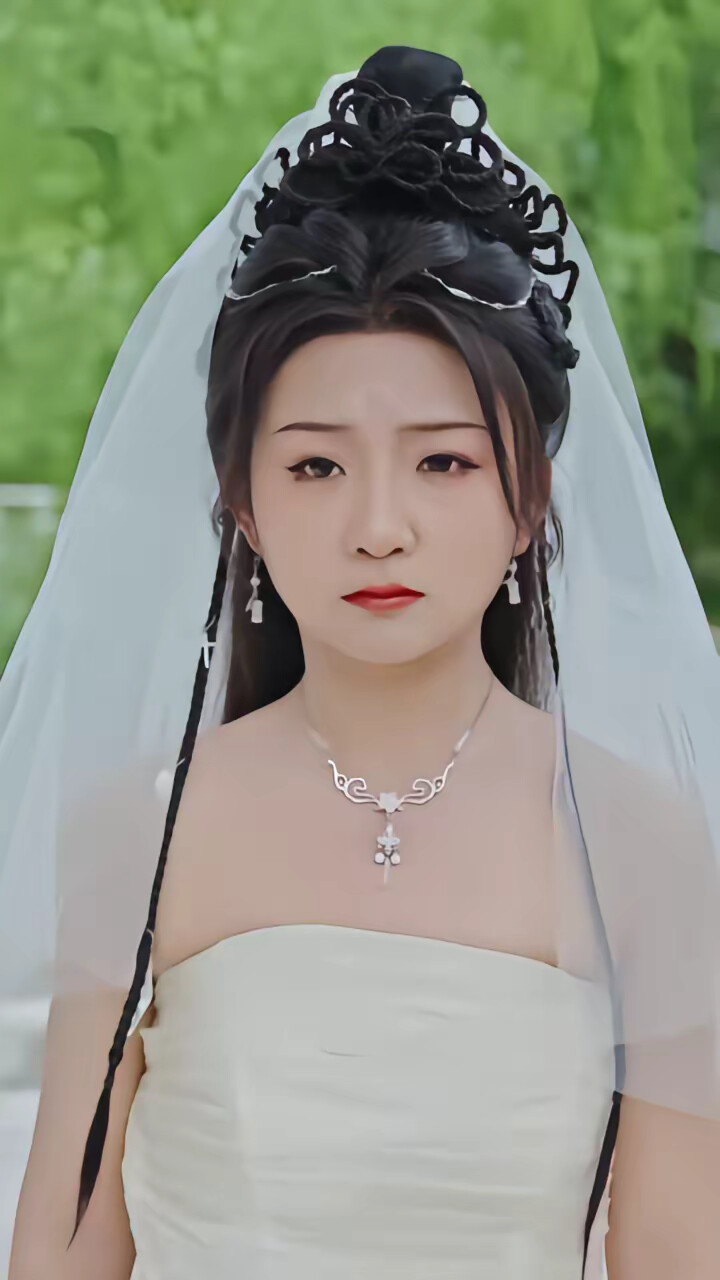 《穿成反派，我靠气运之子证道》剧照