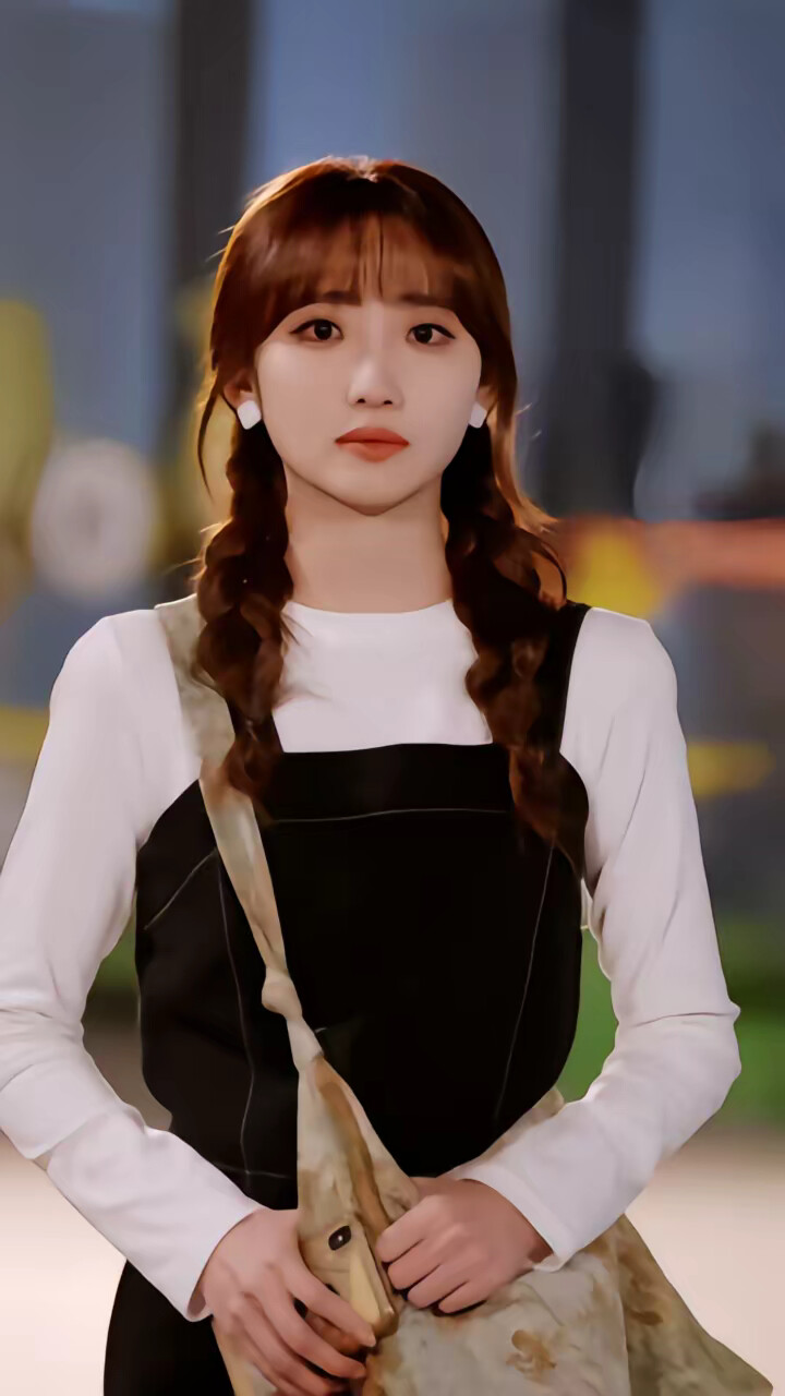 《穿成替身后，她连夜攻读月嫂手册》剧照