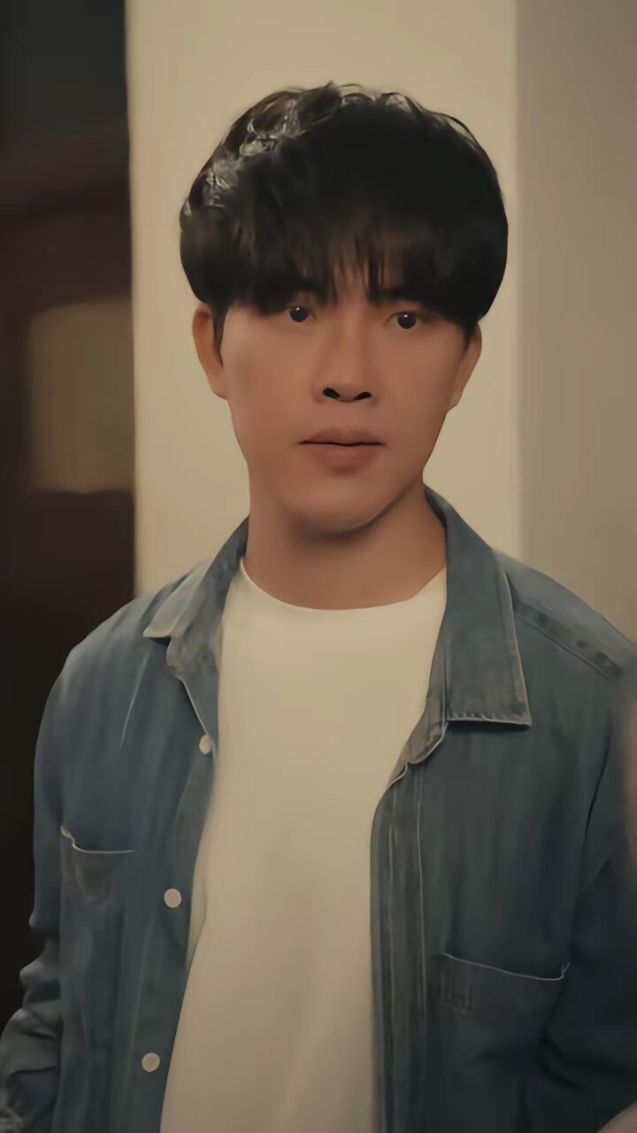 《开局拒绝女神提亲，我带学妹走人生巅峰》剧照