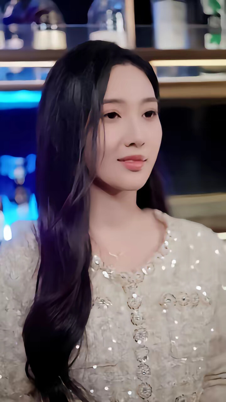 《股掌之上》剧照