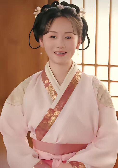 《妖妃当道，满朝文武下跪求饶》剧照