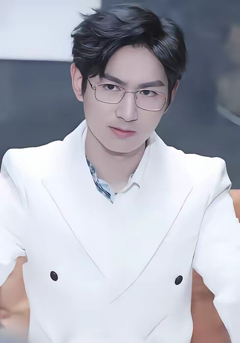 《夫人倒追，季先生马甲不要了》剧照