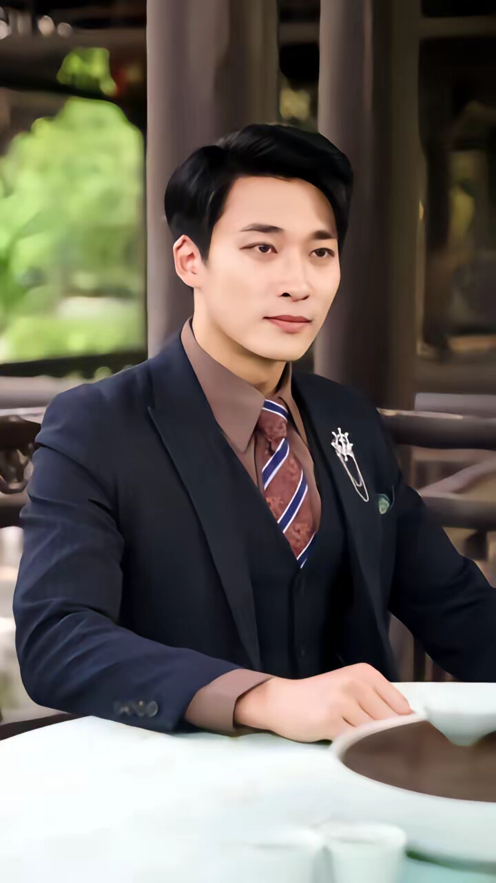 《读我心后，恋爱脑哥哥直接觉醒》剧照