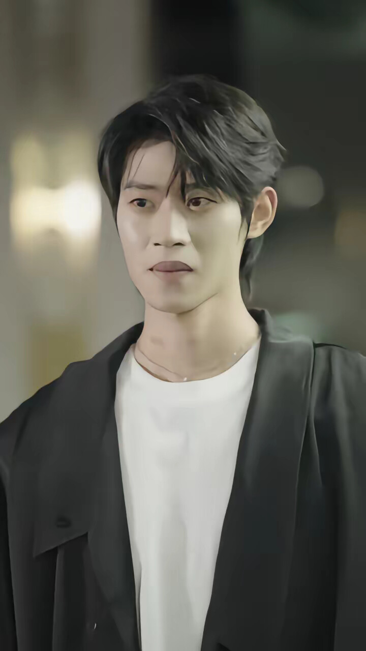 《星光落在他掌心》剧照