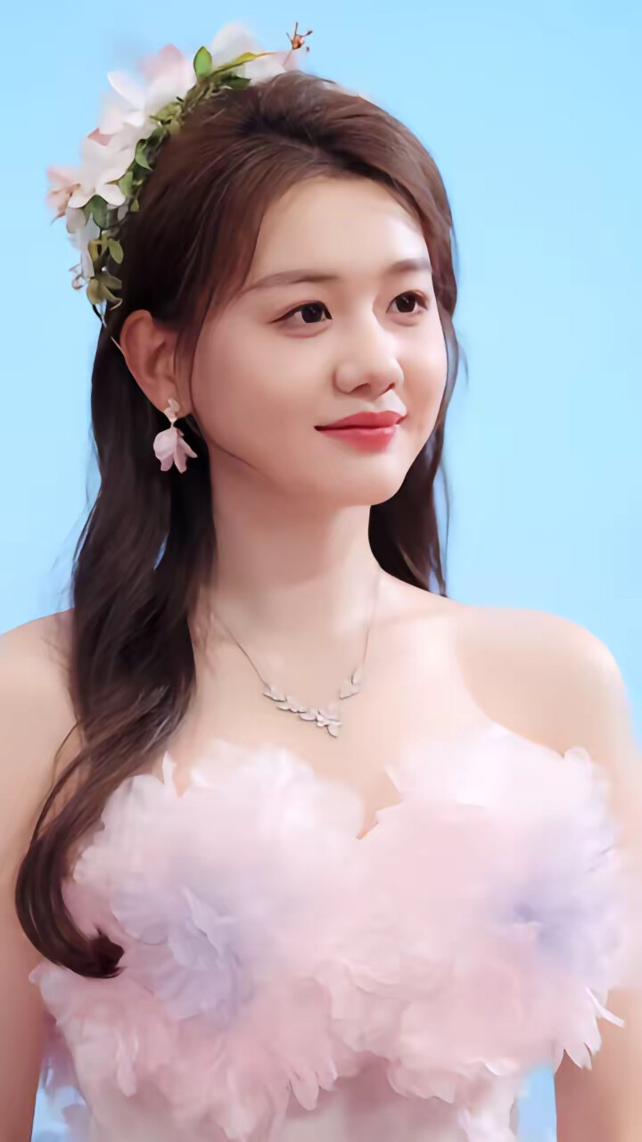 《婚礼当天觉醒！姐就是女王》剧照