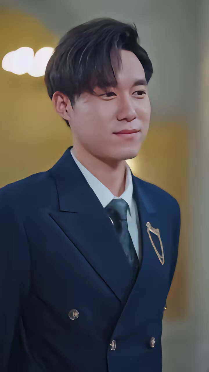 《重返03，从拆迁区开始逆袭》剧照