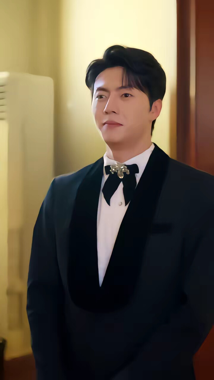 《傅队，闪婚请指教》剧照