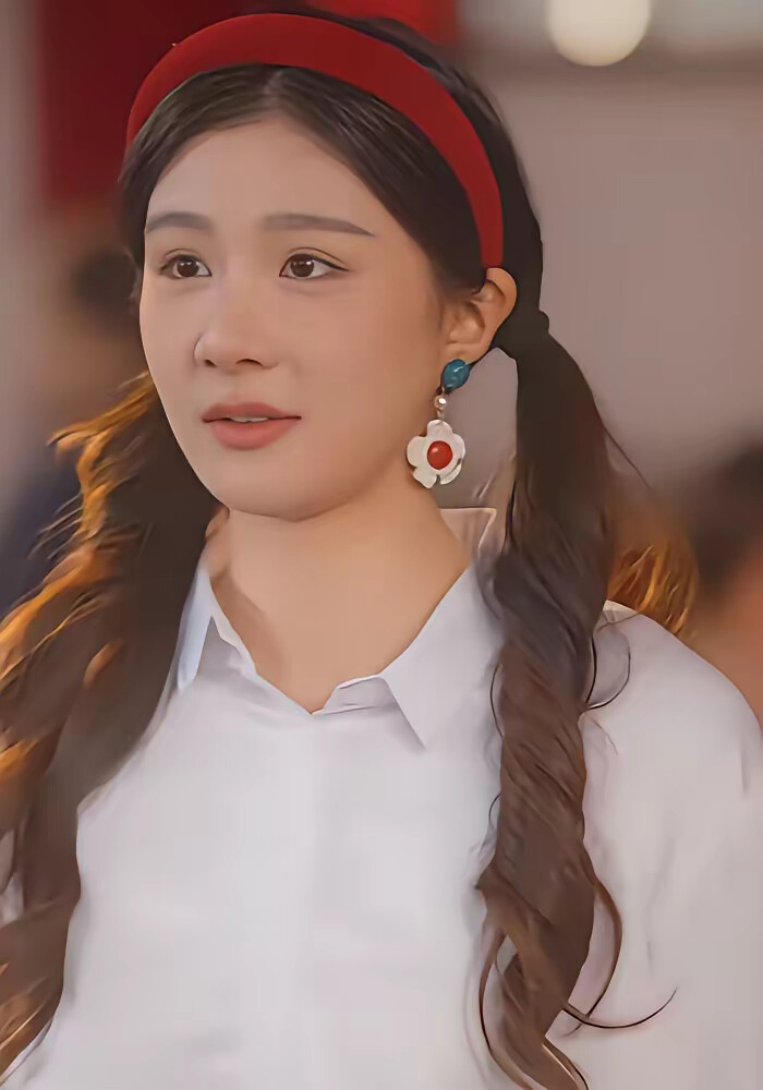 《但见新人笑哪闻旧人哭》剧照