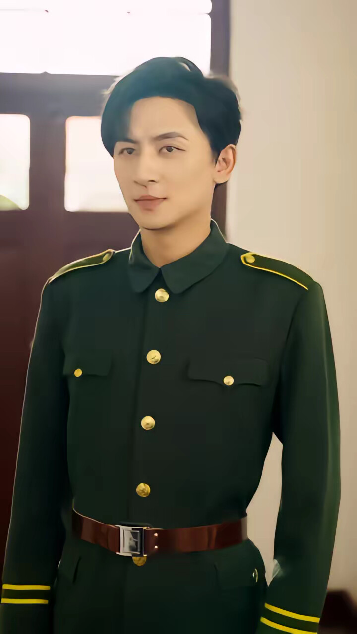 《八零飒妻脸红红硬汉老公追着宠》剧照