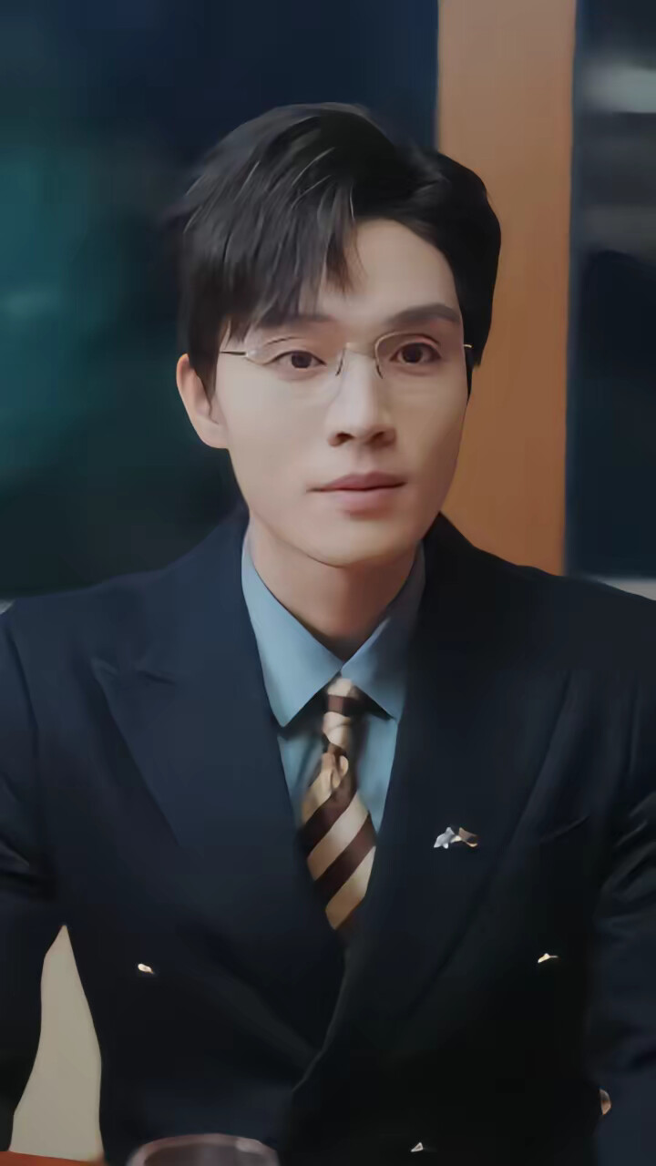 《闪婚后，高冷律师疯狂宠》剧照