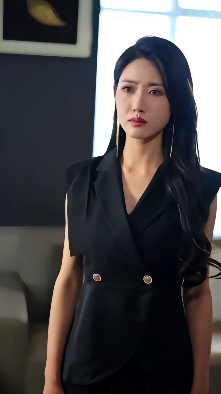 《美女冷静我只是个电工》剧照