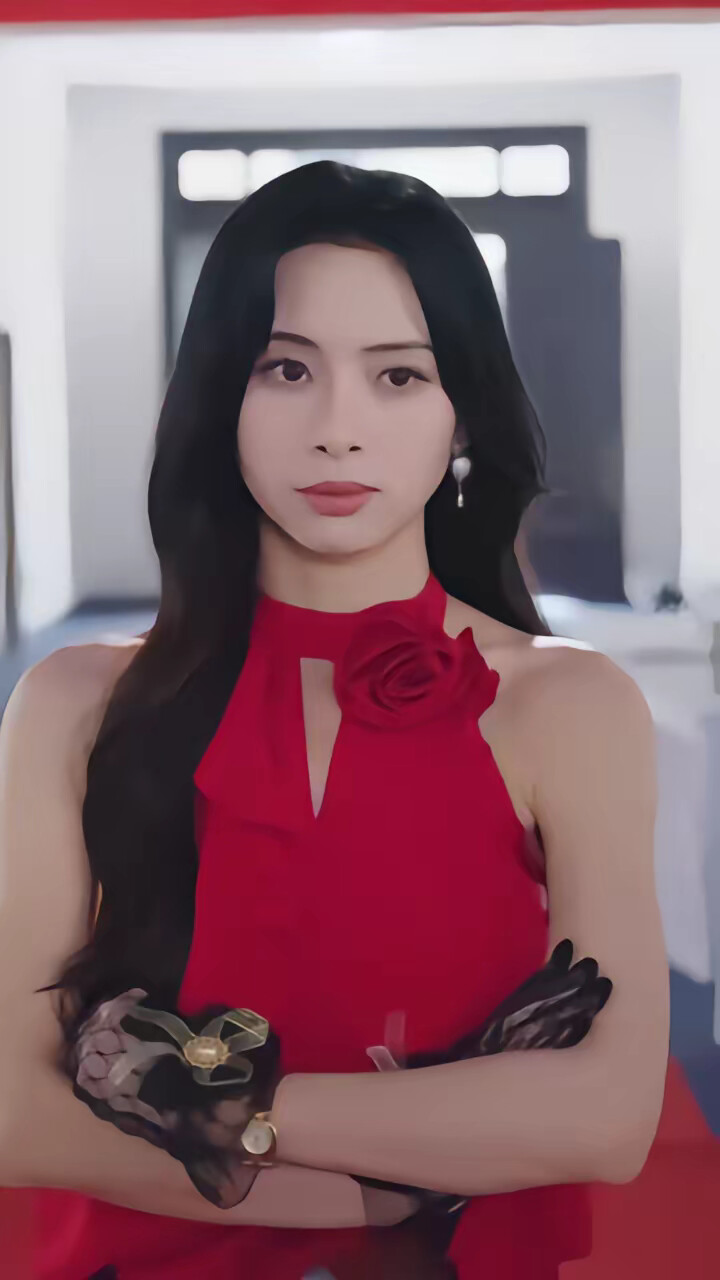 《团宠实习生弄坏古画，我拒绝修复》剧照