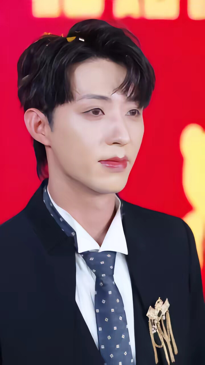 《表白翻车后校花闺蜜截胡了我》剧照