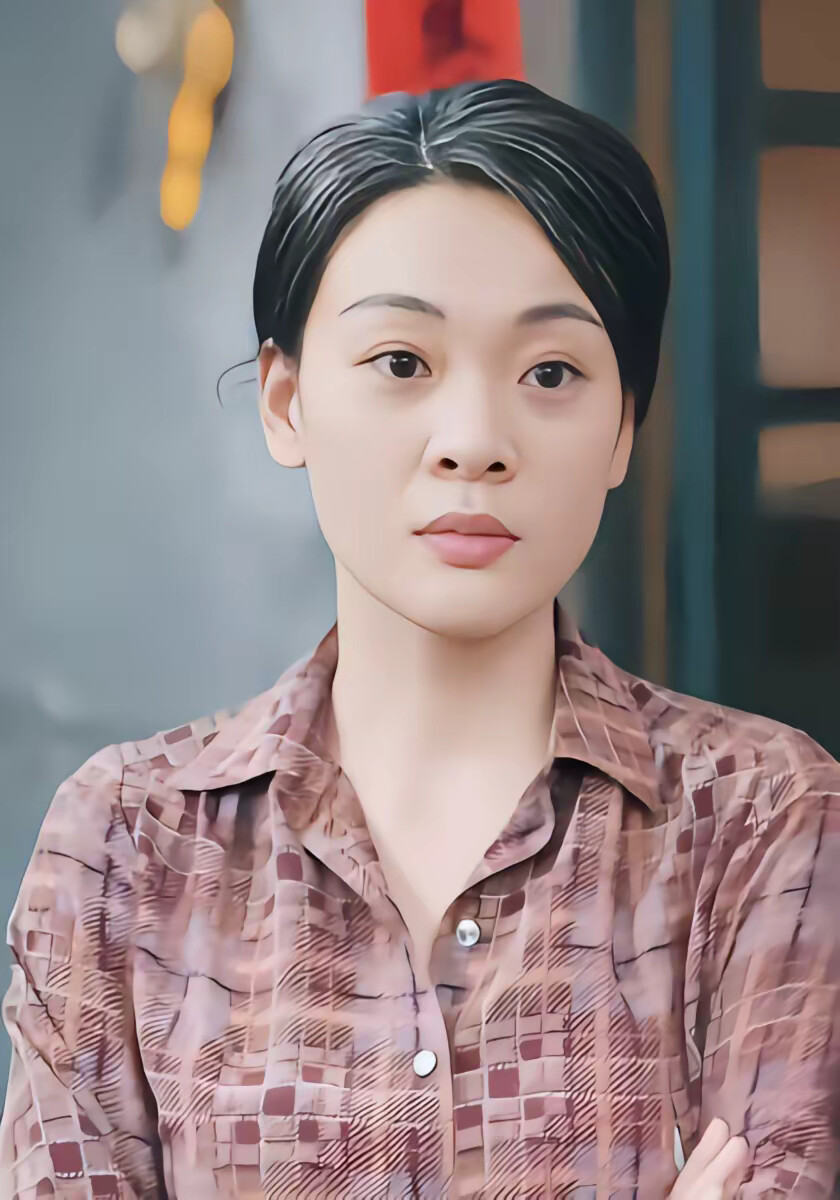 《魂穿七零，抢个厂长当老公》剧照