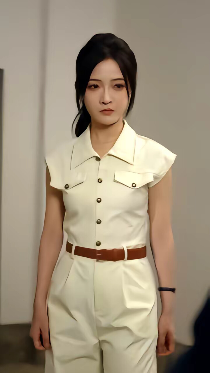 《八零飒妻脸红红硬汉老公追着宠》剧照