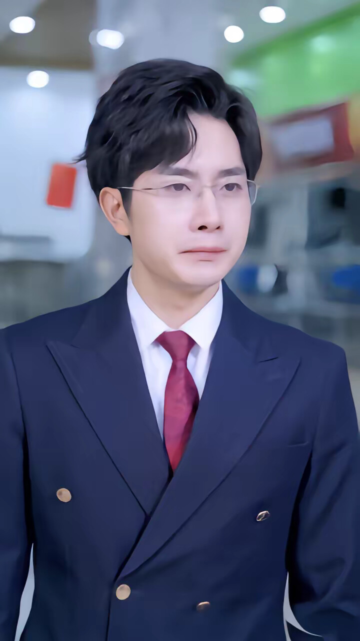 《她于星光》剧照