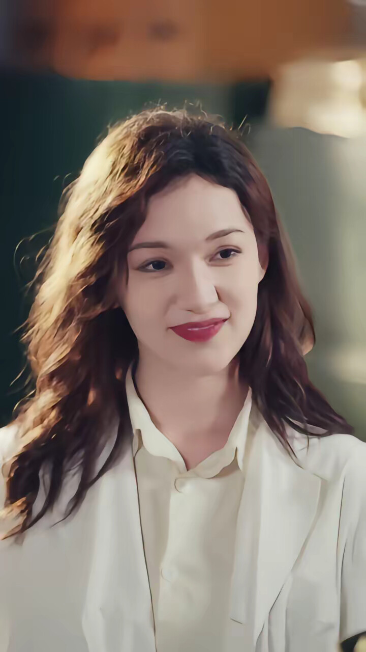 《八零：家属院来了个异域大美人》剧照