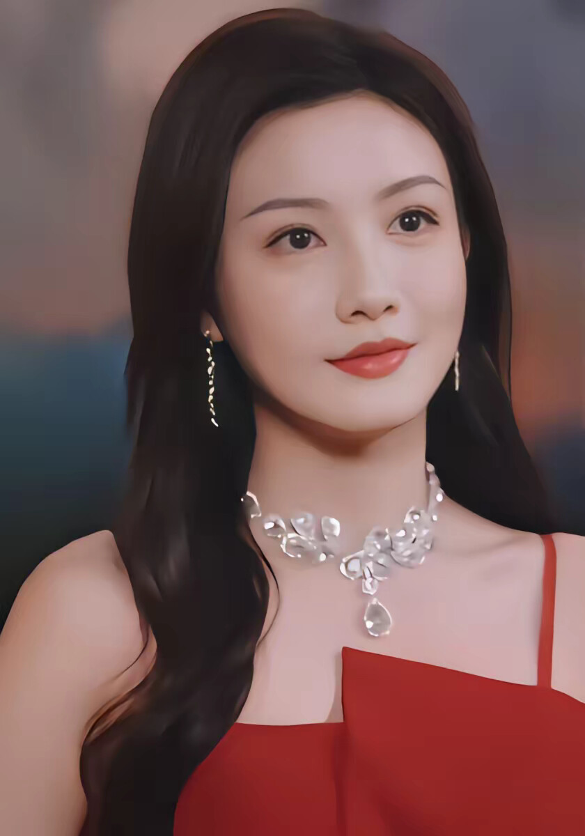 《娇软美人又宠又撩》剧照