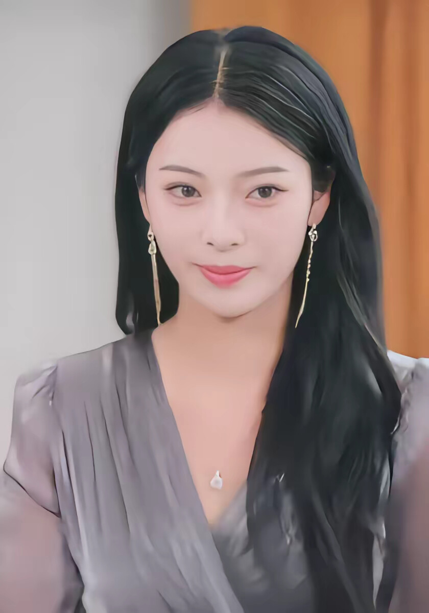 《网恋失败后我成了全网白月光》剧照