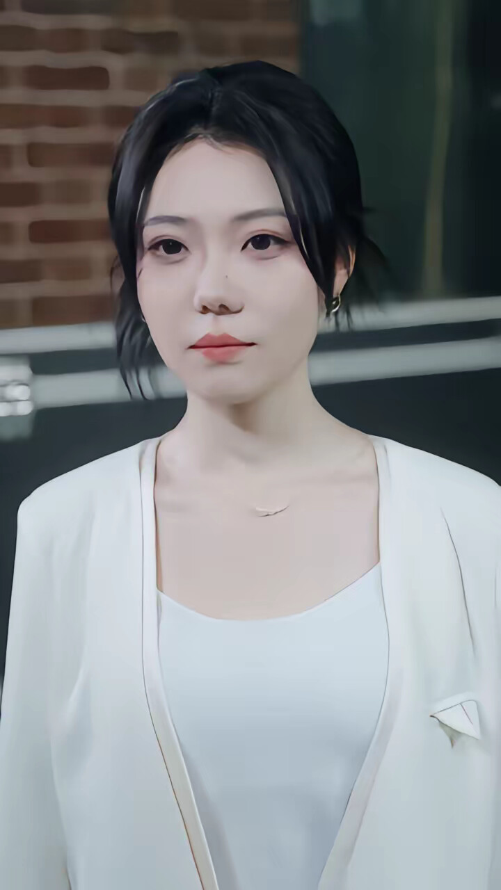 《顶级装乖，姐姐别想逃》剧照