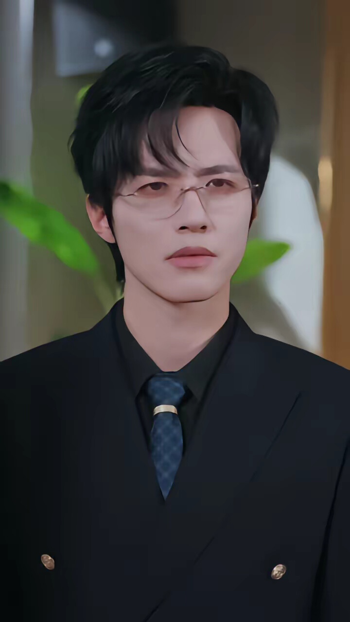 《顾总，苏秘书为何这样》剧照