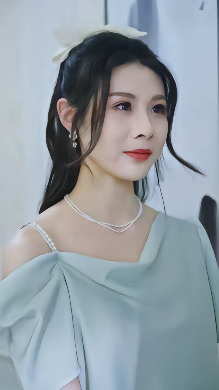 《与校花奔现，我的肆意人生系统》剧照